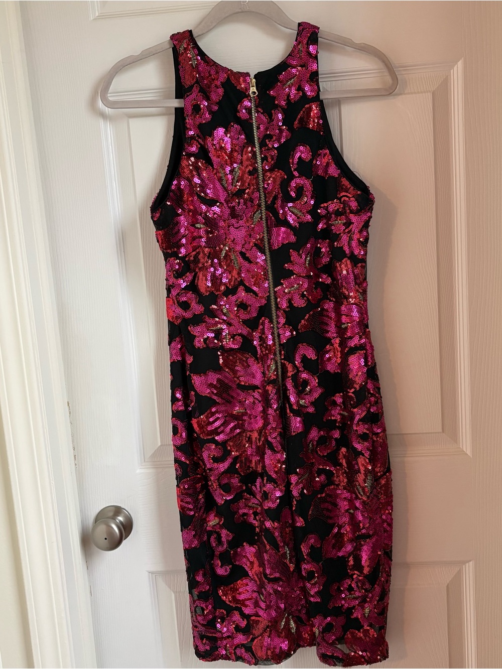 Sparkling Pink Sequin Floral Sheath Dress Caché - Picture 4 of 6